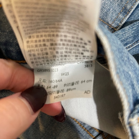 Levi distressed ripped jeans W25 - Picture 6 of 7